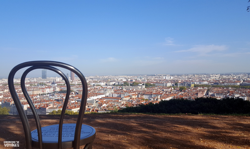 Les chaises du jardin des curiosités, Lyon