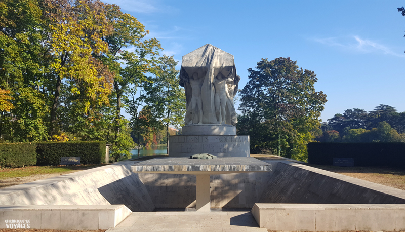 Monument au mort, parc de la tête d'or à Lyon