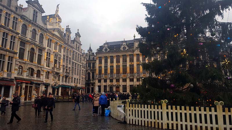 grand-place-marche-noel-bruxelles