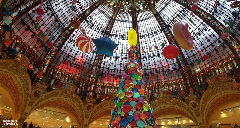 Sapin des Galeries Lafayette à Noel